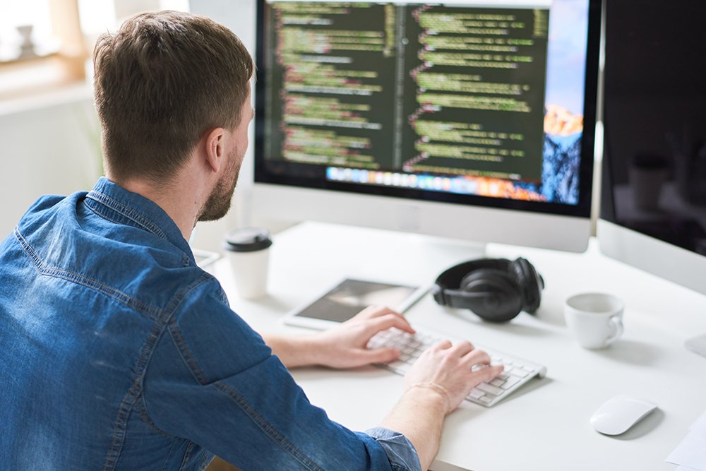 Comment devenir auto entrepreneur développeur web ?